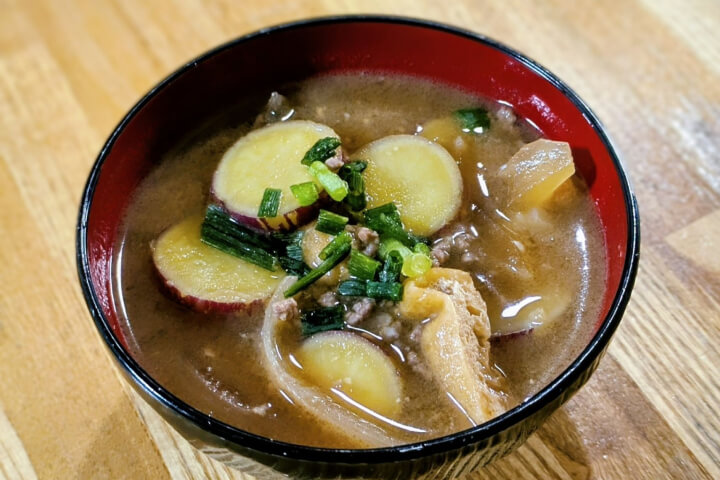 秋を楽しむみそ汁